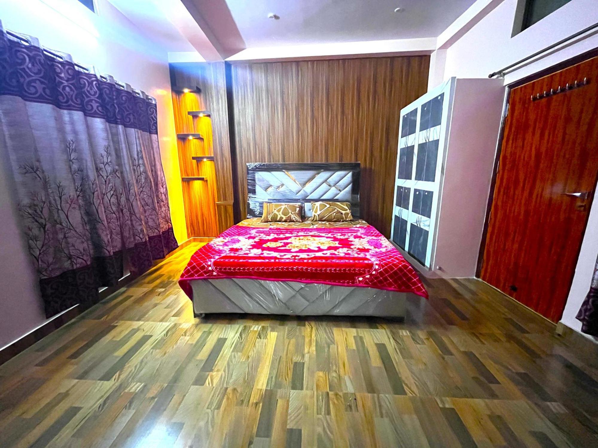 Trilok Residency - Dashashwamedh Varanasi Exterior photo